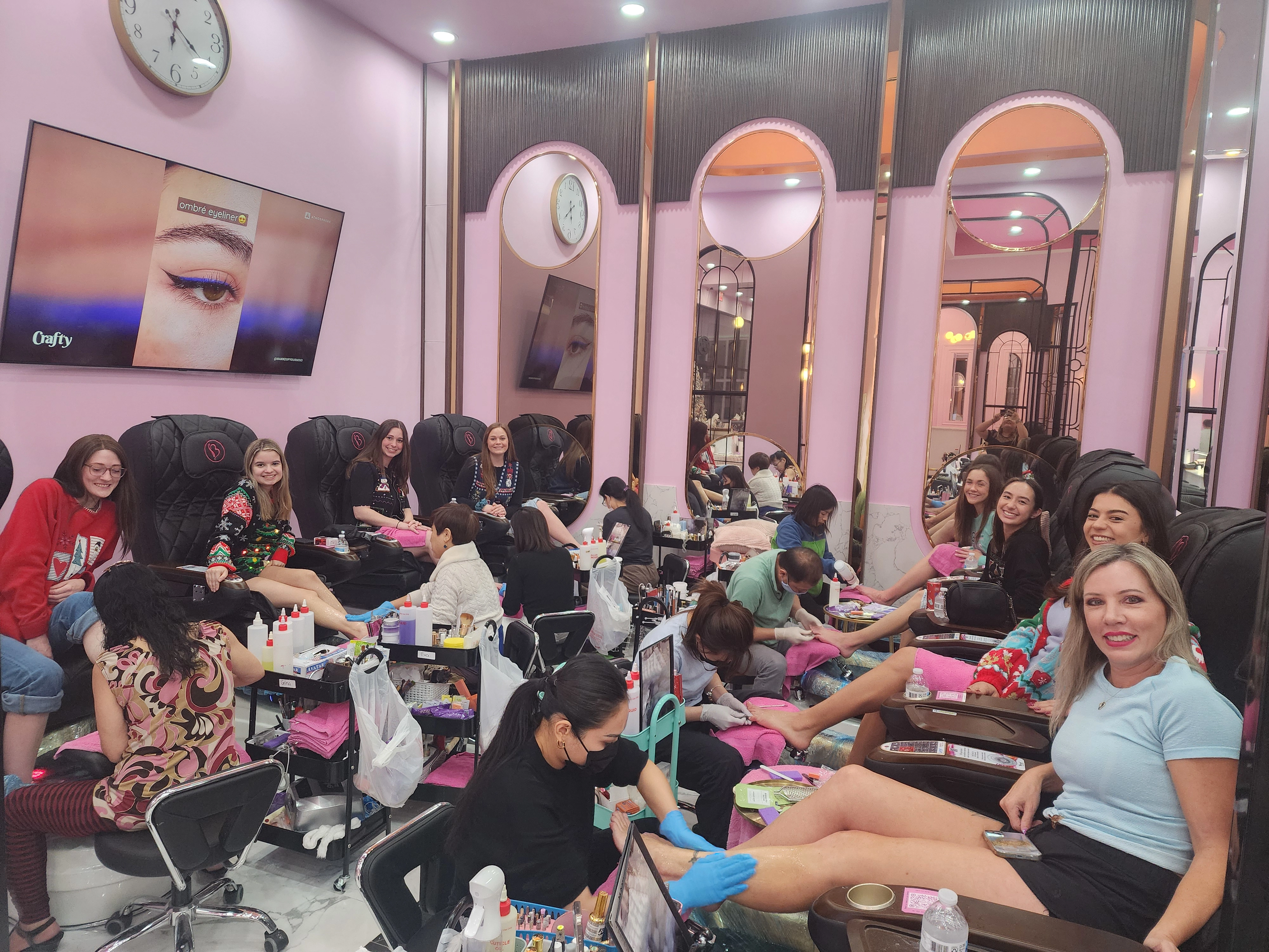 Cần Thợ Nail Austin | Bnails Cedar Park Tuyển Dụng Gấp 2025