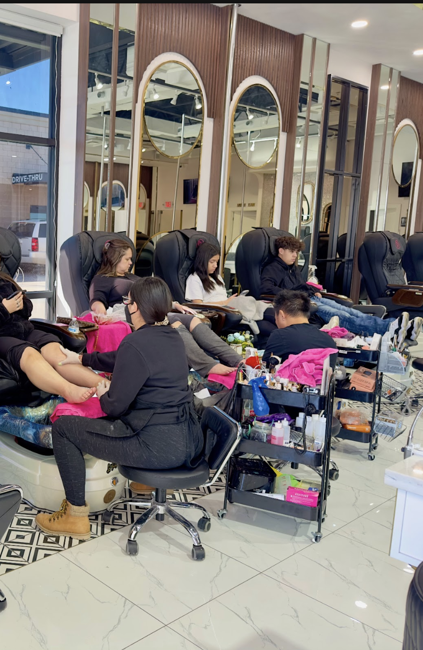 Gel Manicure vs Healthy Gel in Lubbock: Before You Book