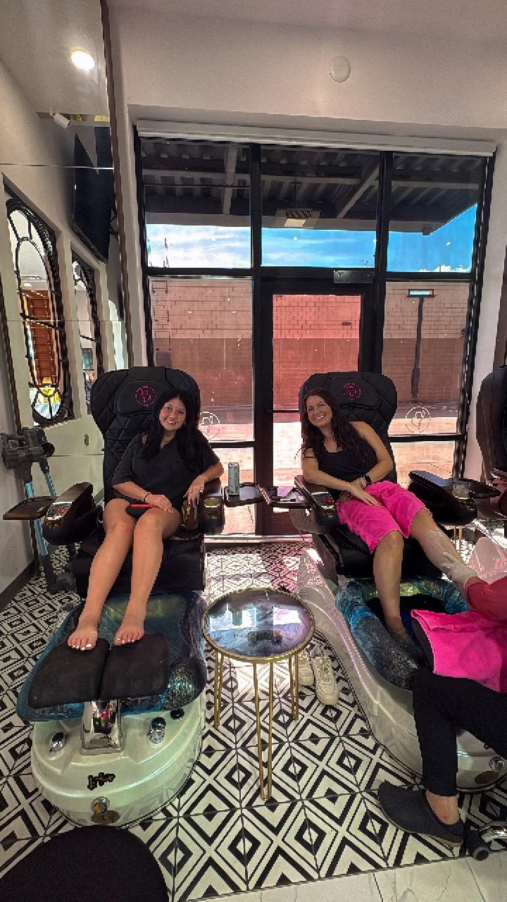 Walk-In Nail Salon Lubbock TX: What to Expect at Bnails