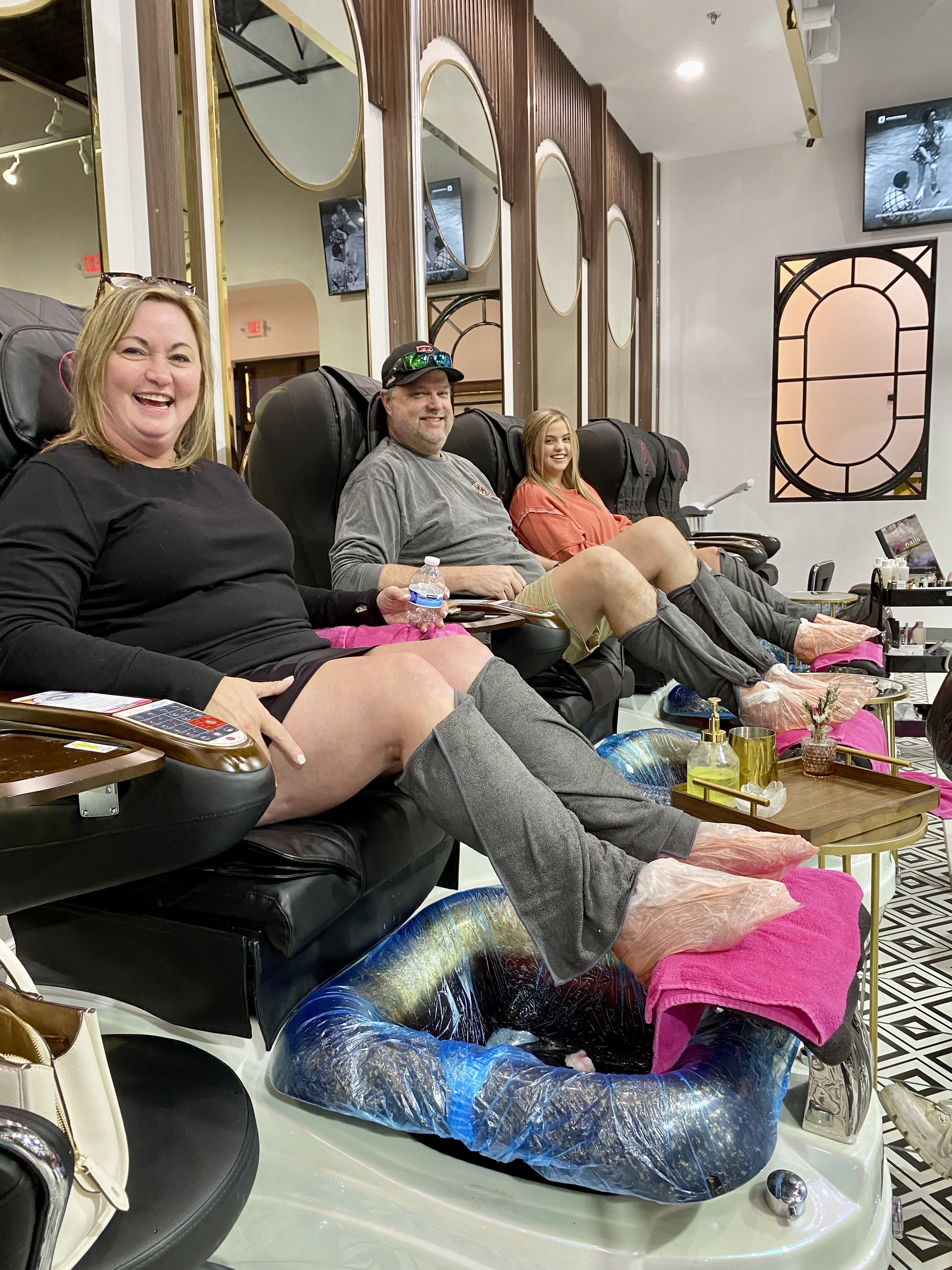 choose salon clean near me at nail salon Lubbock 