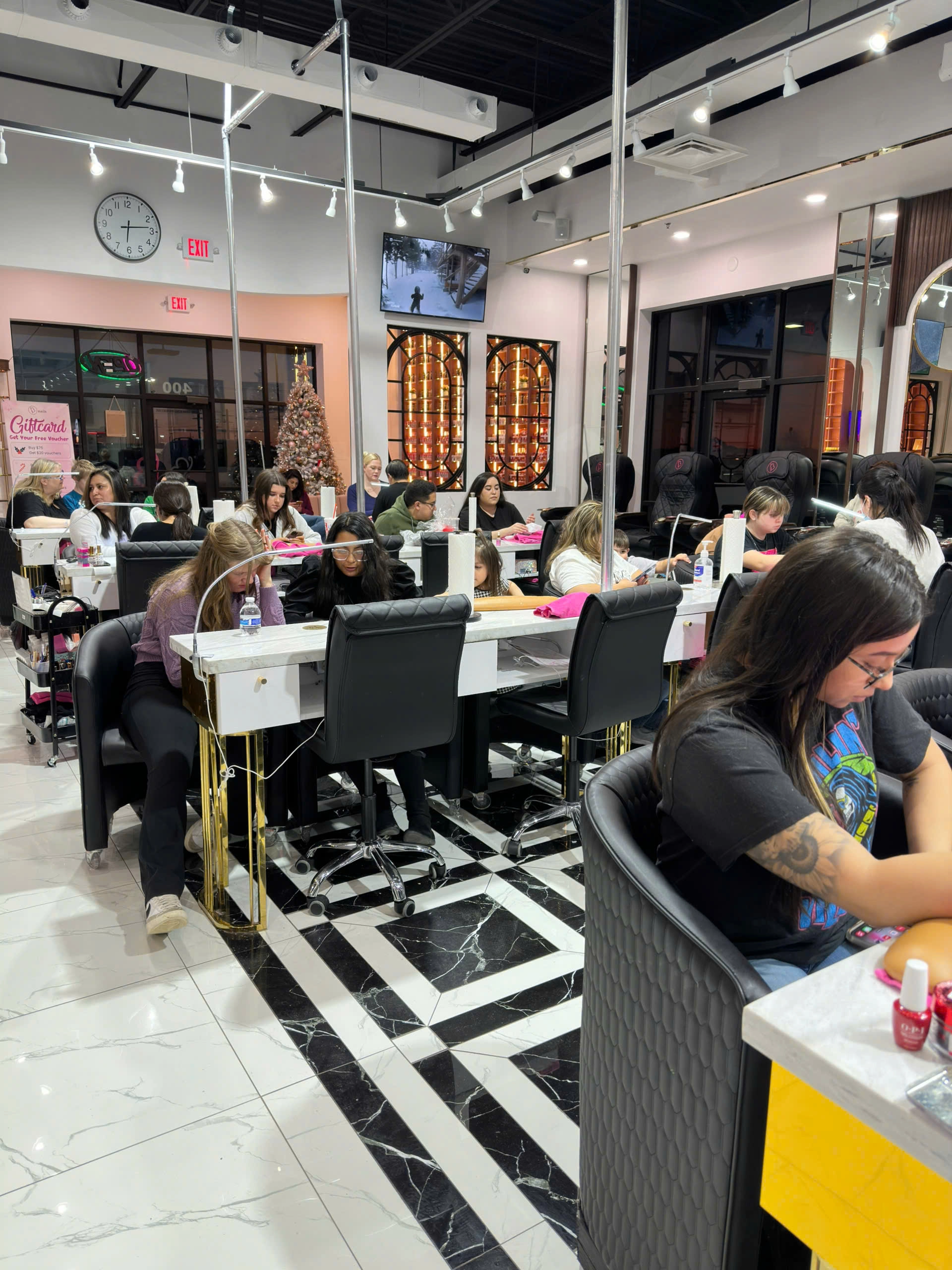 best-nail-salon-in-hereford-tx.jpg